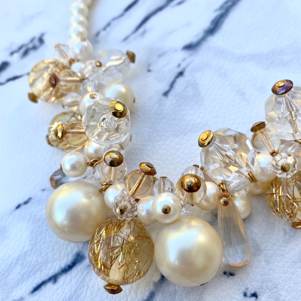 Elegant Chunky Pearl (Faux) and Beads Necklace